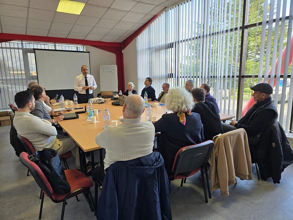 Formation commerciale en présentiel avec méthode DISC – Équipe terrain et sédentaire